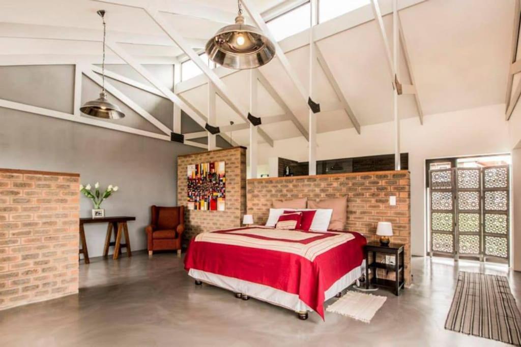 Bromley Loft Apartment